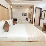 Airport Hotel The Volga