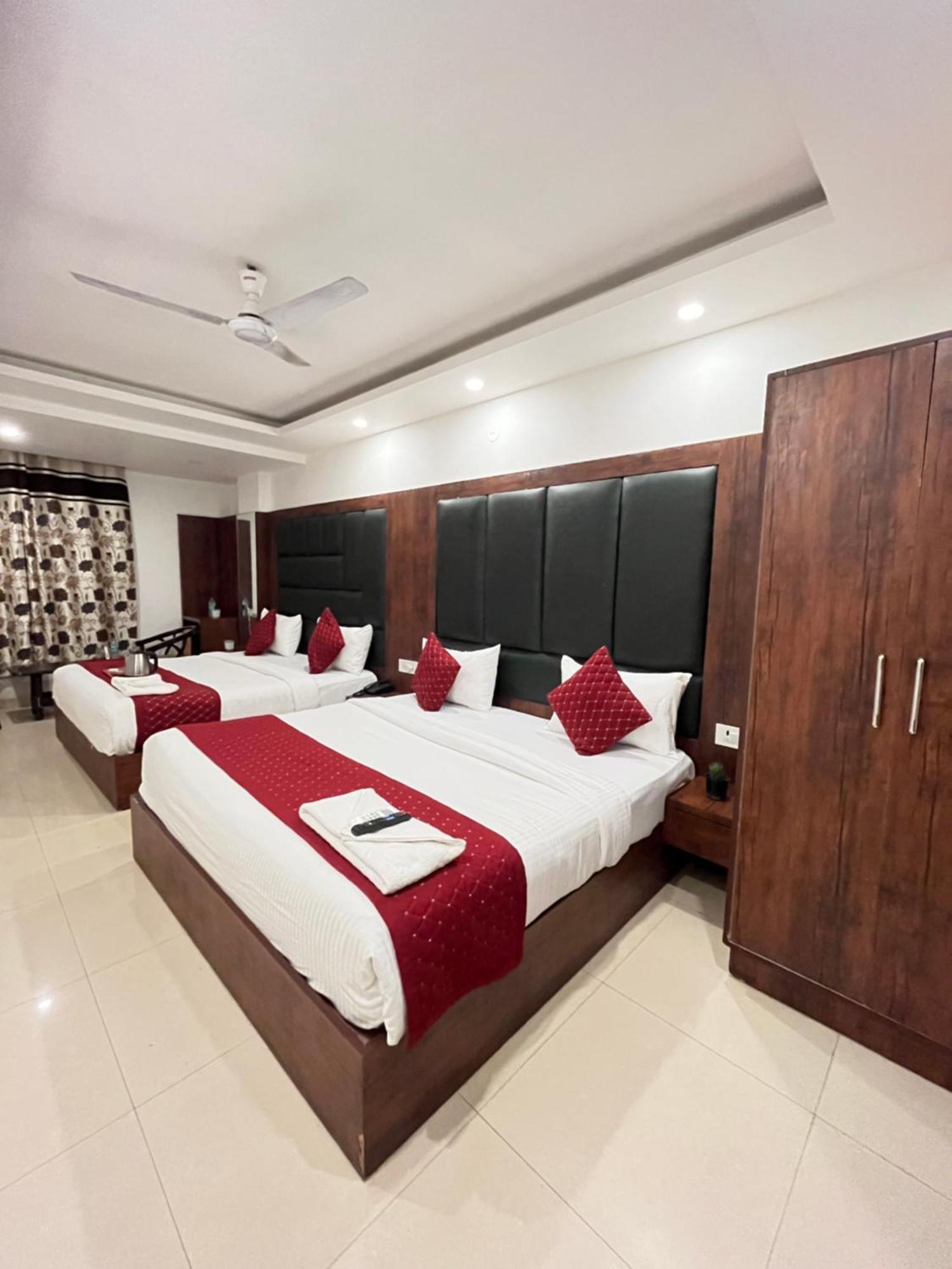 Airport The Volga Hotel New Delhi