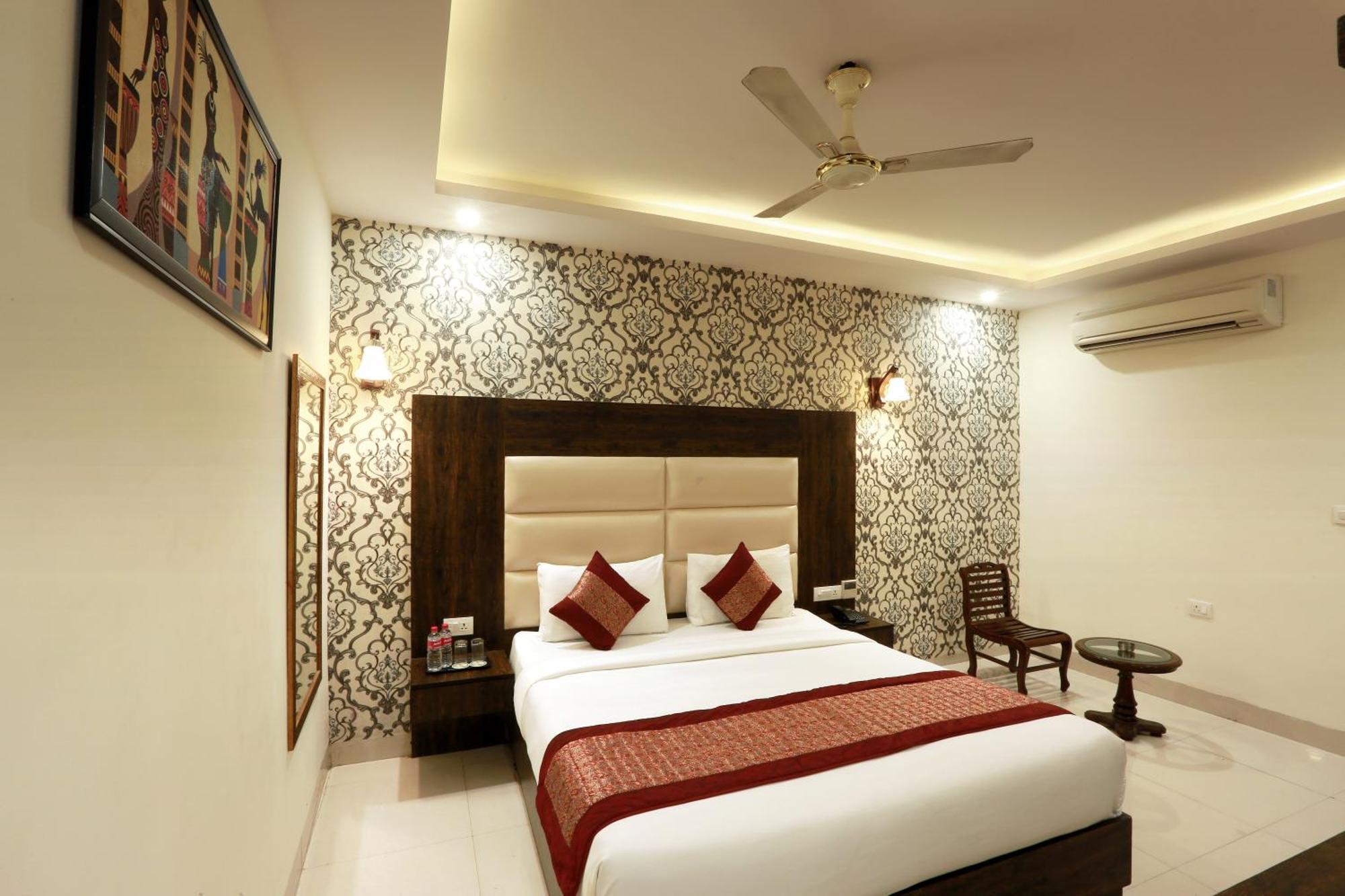 Airport The Volga Hotel New Delhi