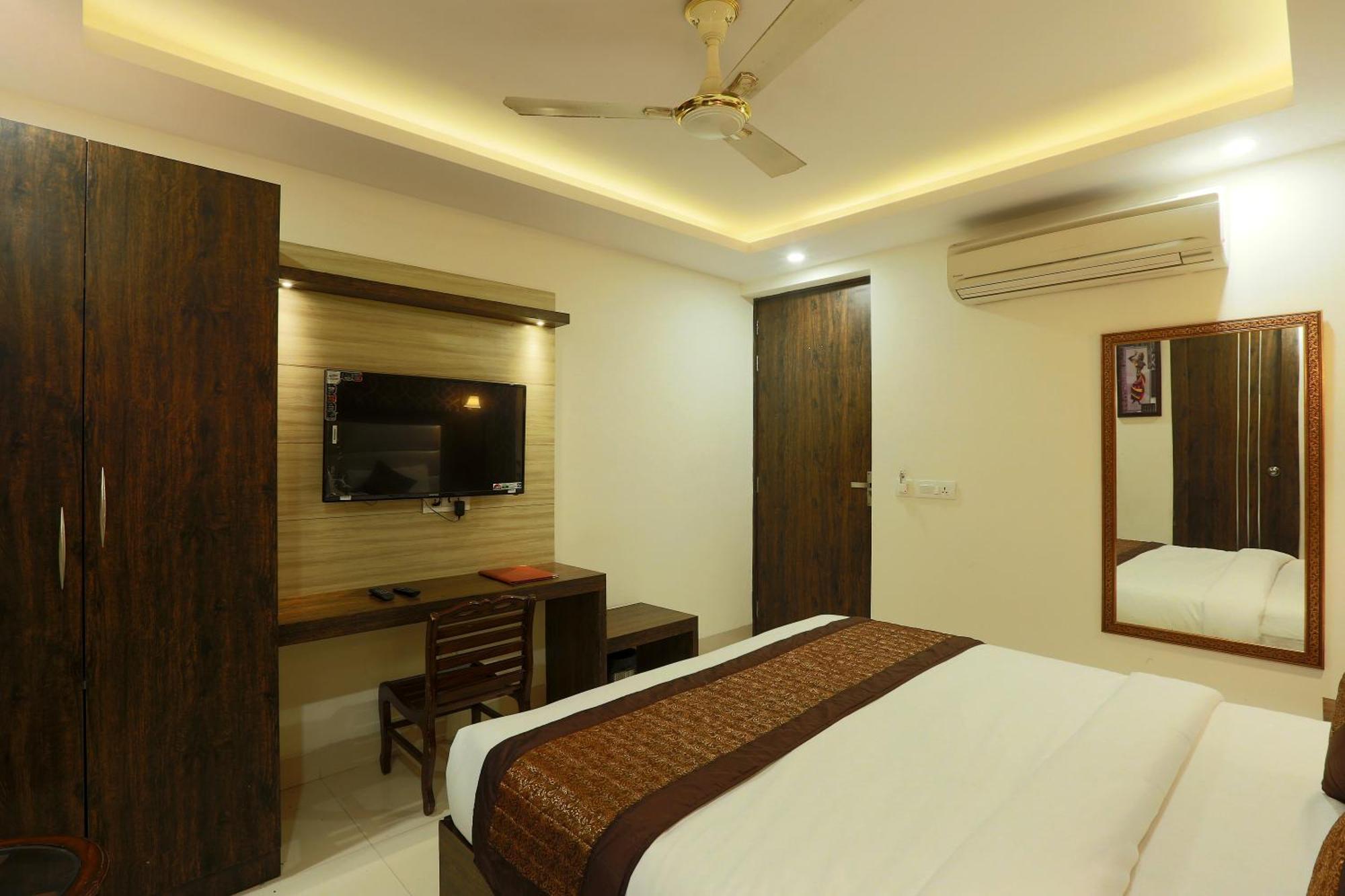 Hotel Airport The Volga New Delhi